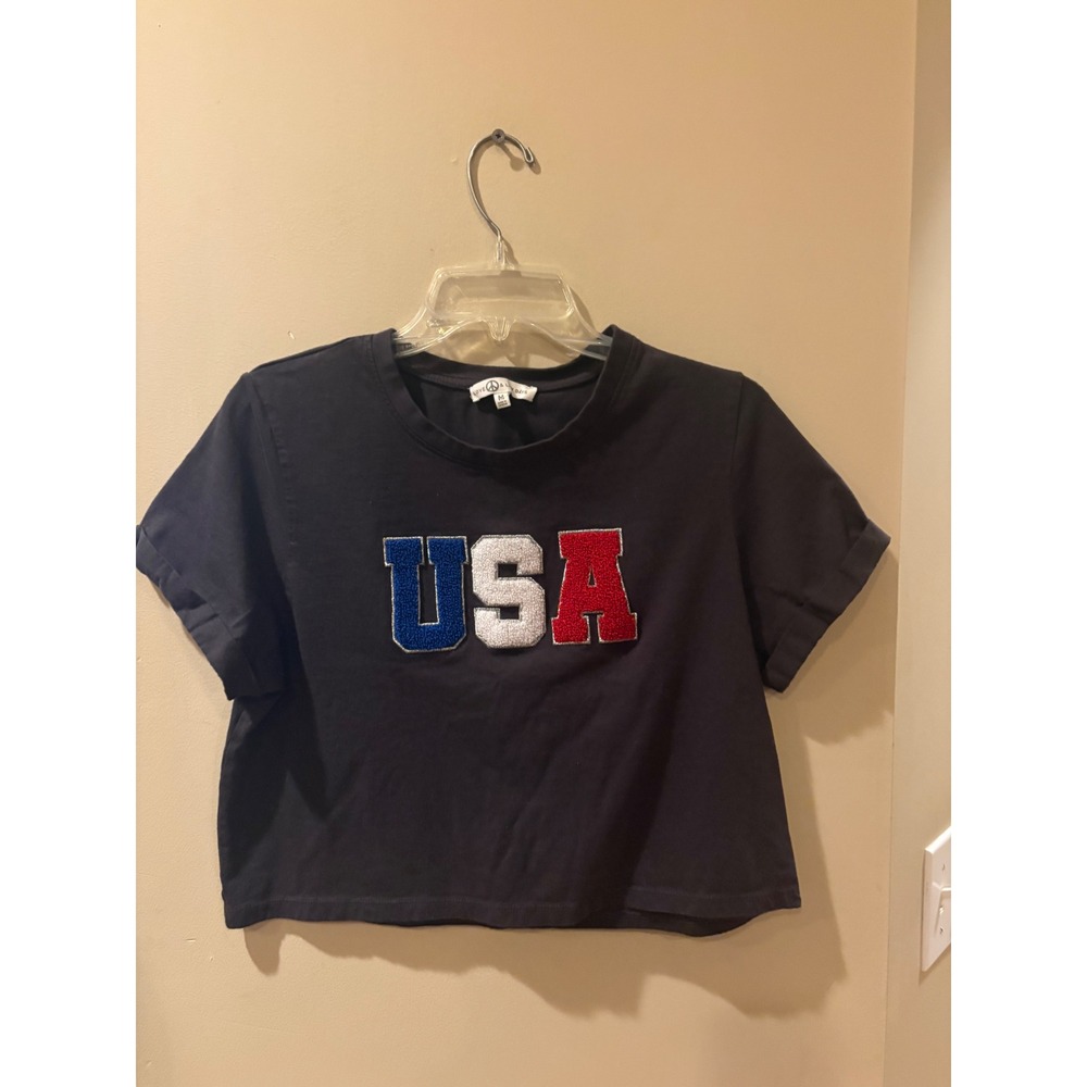 Love & Lazy Days USA Chenille Patch Crop Top Black Short Sleeve Tee Medium
